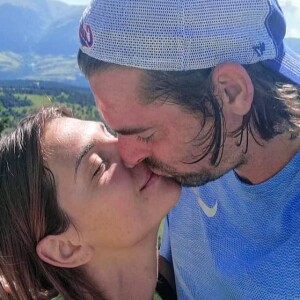 Camille Lacourt et Alice Detollenaere passent des vacances sportives à Bolquères, dans les Pyrénnées. Le 25 juillet 2020 sur Instagram.