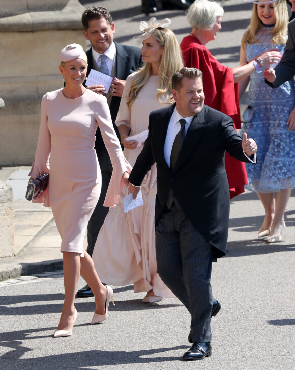 James Corden et sa femme Julia Carey - Les invités arrivent à la chapelle St. George pour le mariage du prince Harry et de Meghan Markle au château de Windsor, Royaume Uni, le 19 mai 2018.