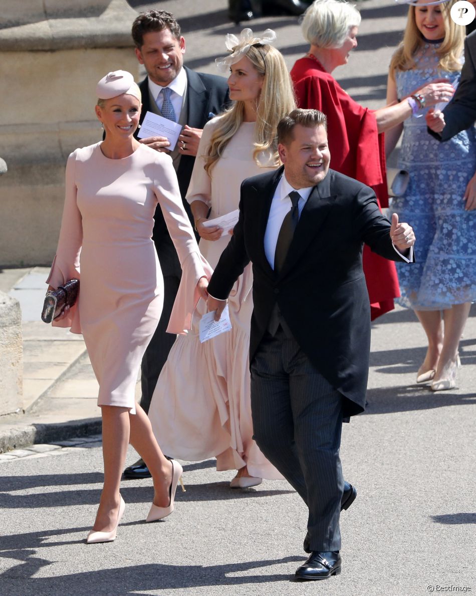 James Corden et sa femme Julia Carey - Les invités arrivent à la chapelle St. George pour le mariage du prince Harry et de Meghan Markle au château de Windsor, Royaume Uni, le 19 mai 2018.