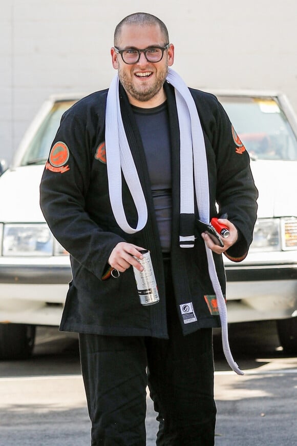 Exclusif - Jonah Hill sort de son cours particulier de ju-jitsu à Beverly Hills. L'acteur porte un kimono et boit une boisson énergisante, le 3 juillet 2019.