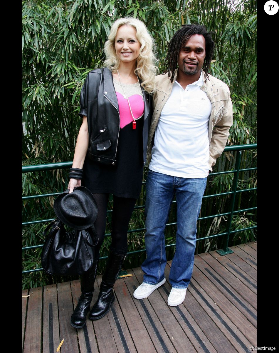 Archives - Christian Karembeu et sa femme Adriana Karembeu lors de la finale du tournoi de tennis de Roland Garros à Paris