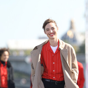 Louise Bourgoin - Défilé L'Oréal Paris 2018 sur la Seine. Le 30 septembre 2018. © Cyril Moreau / Olivier Borde / Bestimage