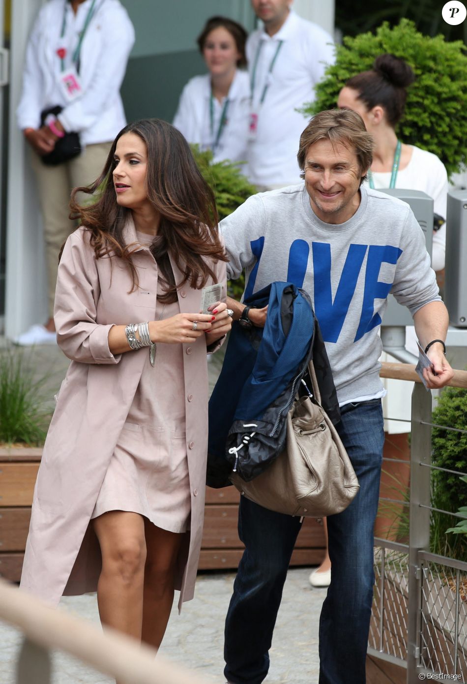 Elisa Tovati et son mari Sébastien Saussez - People au village des Internationaux de France de tennis de Roland Garros à Paris, le 30 mai 2014.