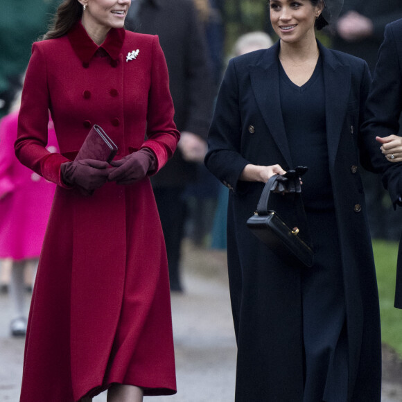 Kate Middleton, la duchesse de Cambridge et Meghan Markle, la duchesse de Sussex enceinte - La famille royale britannique se rend à la messe de Noël à l'église Sainte-Marie-Madeleine à Sandringham, le 25 décembre 2018.