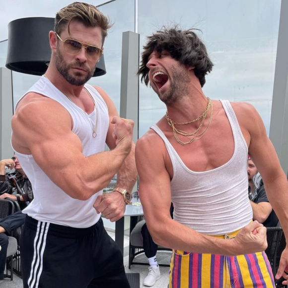 Chris Hemsworth assiste à la fête d'anniversaire d'Aaron Grist.