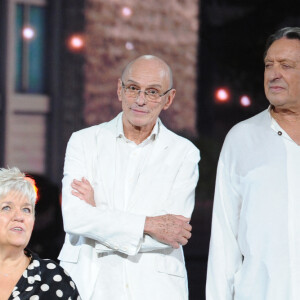 Exclusif - Mimie Mathy, Michel Fugain, sa famille et ses amis - Enregistrement de l'émission "La Chanson secrète 4", qui sera diffusée le 4 janvier 2020 sur TF1, à Paris. Le 17 décembre 2019 © Gaffiot-Perusseau / Bestimage