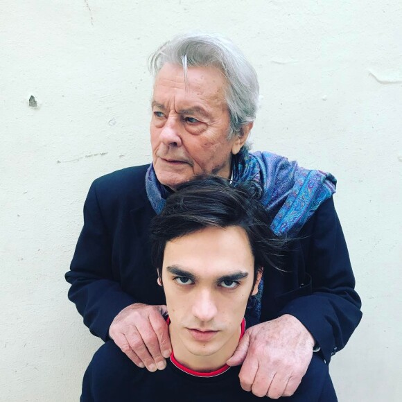 Alain-Fabien Delon avec son père Alain Delon.