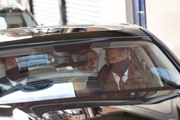 Le prince Philip quitte l'hôpital King Edward VII de Londres, le 16 mars 2021.