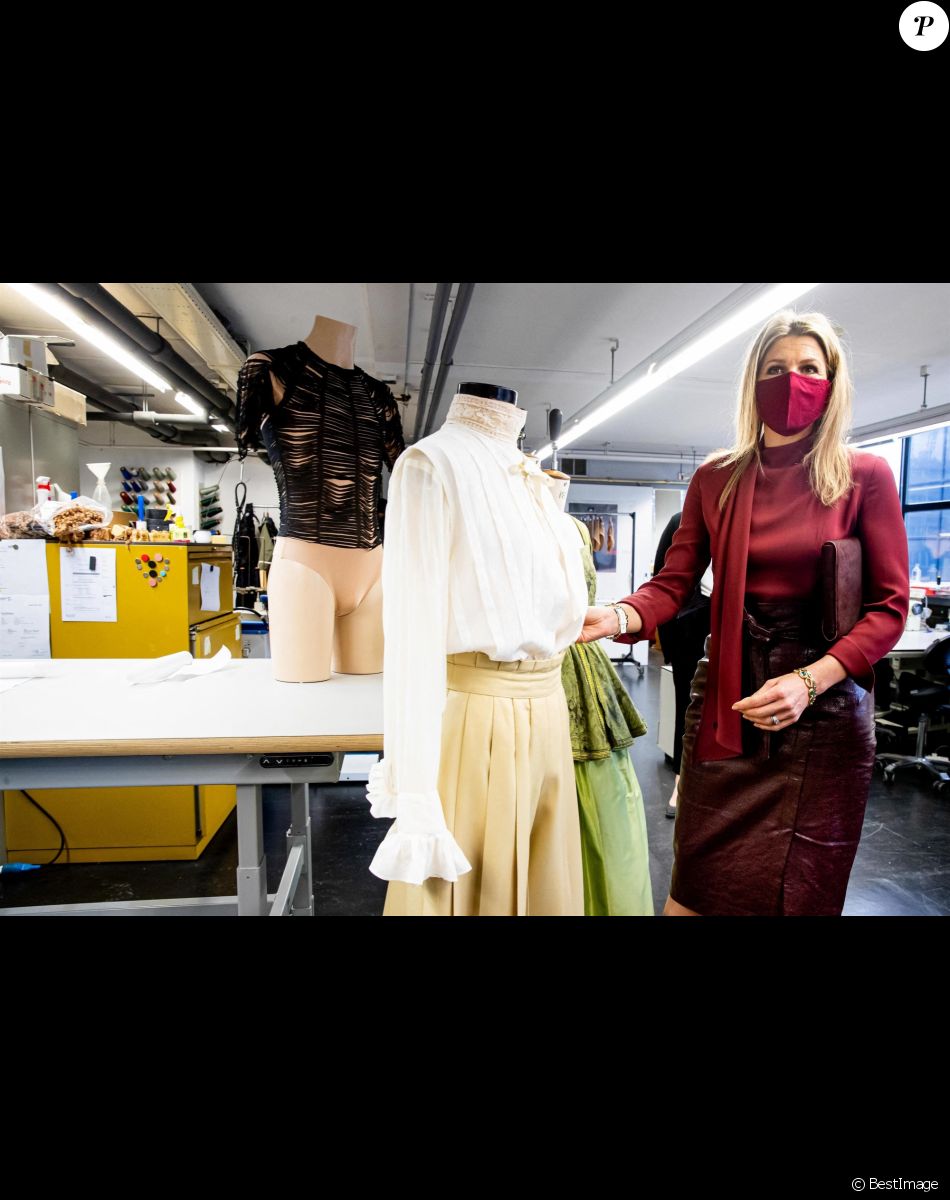 La reine Maxima des Pays-Bas lors d'une visite au Dutch Dance Theater à La Haye. Le 16 mars 2021
