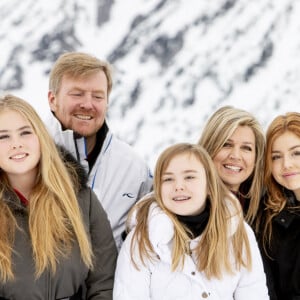 La princesse Catharina-Amalia des Pays-Bas, le roi Willem Alexander, la princesse Ariane, la reine Maxima, La princesse Alexia lors d'un shooting photo aux sports d'hiver à Lech, Autriche le 25 février 2020.