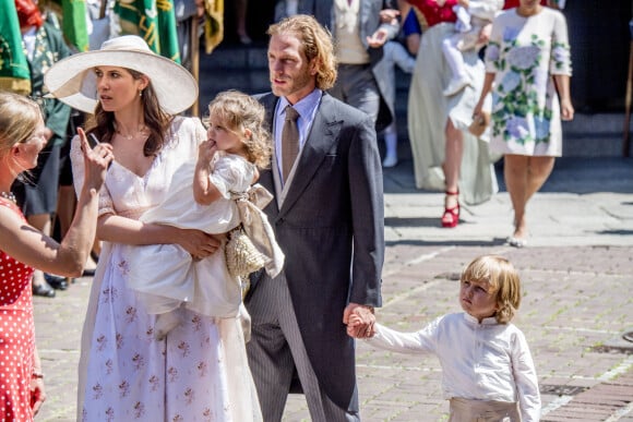 Andrea Casiraghi, sa femme Tatiana Santo Domingo et leurs enfants Alexandre et India - Cérémonie religieuse du Mariage du prince Ernst August Jr de Hanovre et de Ekaterina Malysheva en l'église Marktkirche de Hanovre le 8 juillet 2017