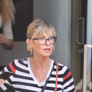 Exclusif - Olivia Newton-John se promène à Melbourne, le 5 février 2020.