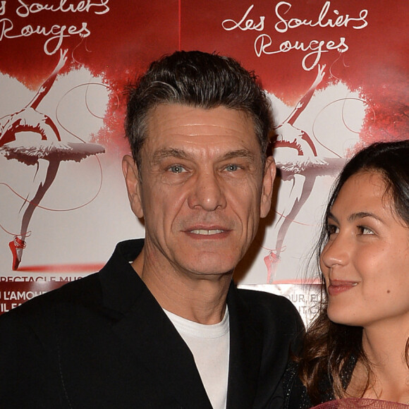 Semi-exclusif - Marc Lavoine et sa compagne Line Papin au photocall de la générale de presse du spectacle musicale "Les Souliers Rouges" aux Folies Bergères à Paris, France, le 4 février 2020. © Veeren/Bestimage 