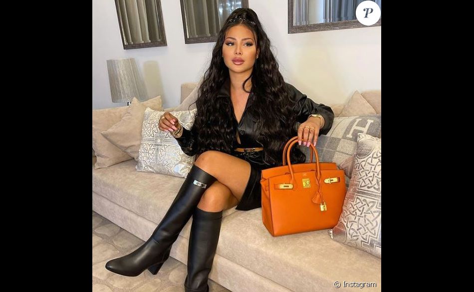Maeva Ghennam sur Instagram.