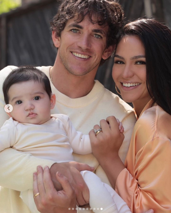 Cassie, son mari Alex Fine et leur fille Frankie. Juin 2020.