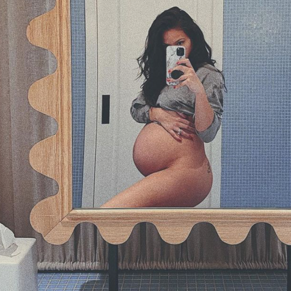 Cassie, enceinte de son deuxième enfant. Janvier 2021.