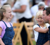 Peter Phillips avec ses filles Isla et Savannah - "2019 Festival of British Eventing" dans le parc Gatcombe au Royaume-Uni. Le 2 août 2019