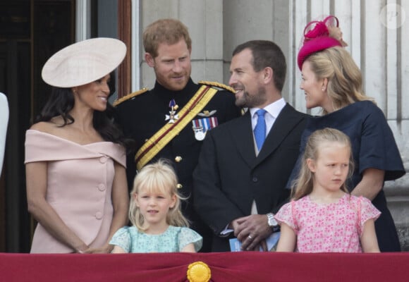 Le prince Harry, duc de Sussex, Meghan Markle, duchesse de Sussex, Savannah Phillips, Isla Phillips, Autumn Phillips et Peter Phillips - Les membres de la famille royale britannique lors du rassemblement militaire "Trooping the Colour"
