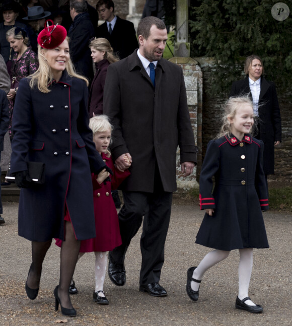Peter Phillips et sa femme Autumn Phillips avec leurs enfants Isla et Savannah - La famille royale d'Angleterre arrive à la messe de Noël à l'église Sainte-Marie-Madeleine à Sandringham, le 25 décembre 2017.