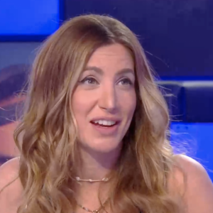 Tiffany Bonvoisin, chroniqueuse de "Touche pas à mon poste", raconte avoir été victime de sexisme et d'insultes de la part de Pierre Ménès.