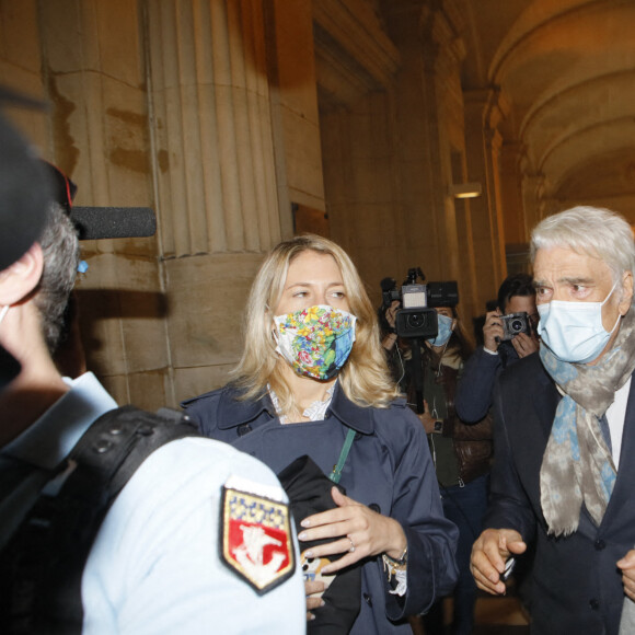 Bernard Tapie, et ses avocats Hervé Temime et Julia Minkowski - Quinze mois après sa relaxe, Bernard Tapie est rejugé à Paris avec cinq coprévenus dans l'affaire de l'arbitrage lui ayant accordé 403 millions d'euros en 2008 et qui a été annulé au civil pour " fraude ". Arrivée au procès en appel pour "escroquerie" à Paris le 12 octobre 2020.