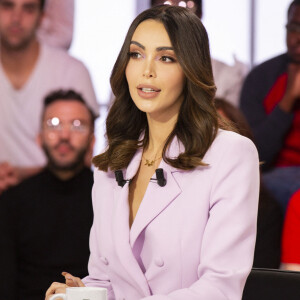 Exclusif - Nabilla Benattia-Vergara - Enregistrement de l'émission "Clique" présentée par M. Achour sur Canal Plus à Issy-les-Moulineaux le 31 janvier 2020. © Jack Tribeca/Bestimage
