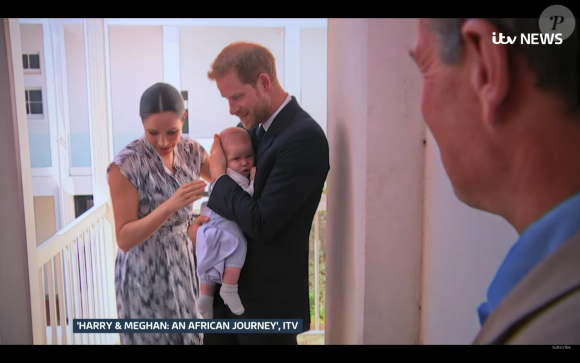 Le journaliste Tom Bradby avec le prince Harry, Meghan Markle et leur fils Archie lors de leur voyage officiel en Afrique du Sud, octobre 2019.
