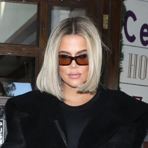 Exclusif - Khloe Kardashian est allée diner au restaurant La Plata dans le quartier de Agoura Hills à Los Angeles , le 10 décembre 2019