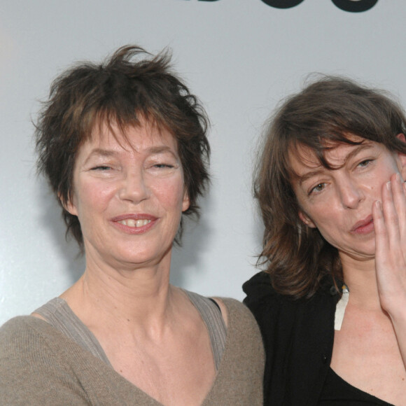 Jane Birkin et sa fille Kate Barry à Paris en 2007.