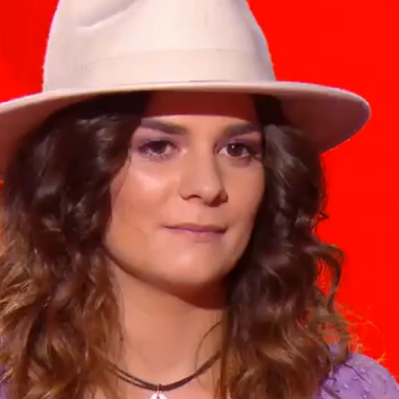 Niki remporte sa battle contre Camille lors des battles de "The Voice" - Équipe de Amel Bent