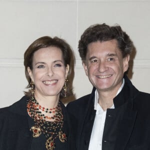 Carole Bouquet et son compagnon Philippe Sereys de Rothschild - Photocall lors du deuxième défilé Chanel "Métiers d'Art" au Ritz à Paris, France, le 6 décembre 2016. © Olivier Borde/Bestimage