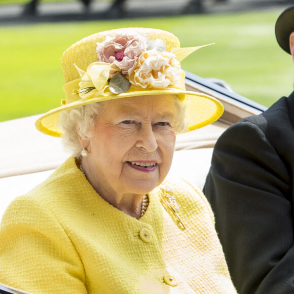 La reine Elizabeth II d'Angleterre et le prince Philip - La famille Royale d'Angleterre assiste à la course hippique "Royal Ascot 2015" sur le champs de courses de Ascot, le 19 juin 2015.