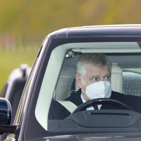 Le prince Andrew, duc d'York, à son arrivée au château de Windsor, au lendemain du décès du prince Philip, duc d'Edimbourg. Le 10 avril 2021