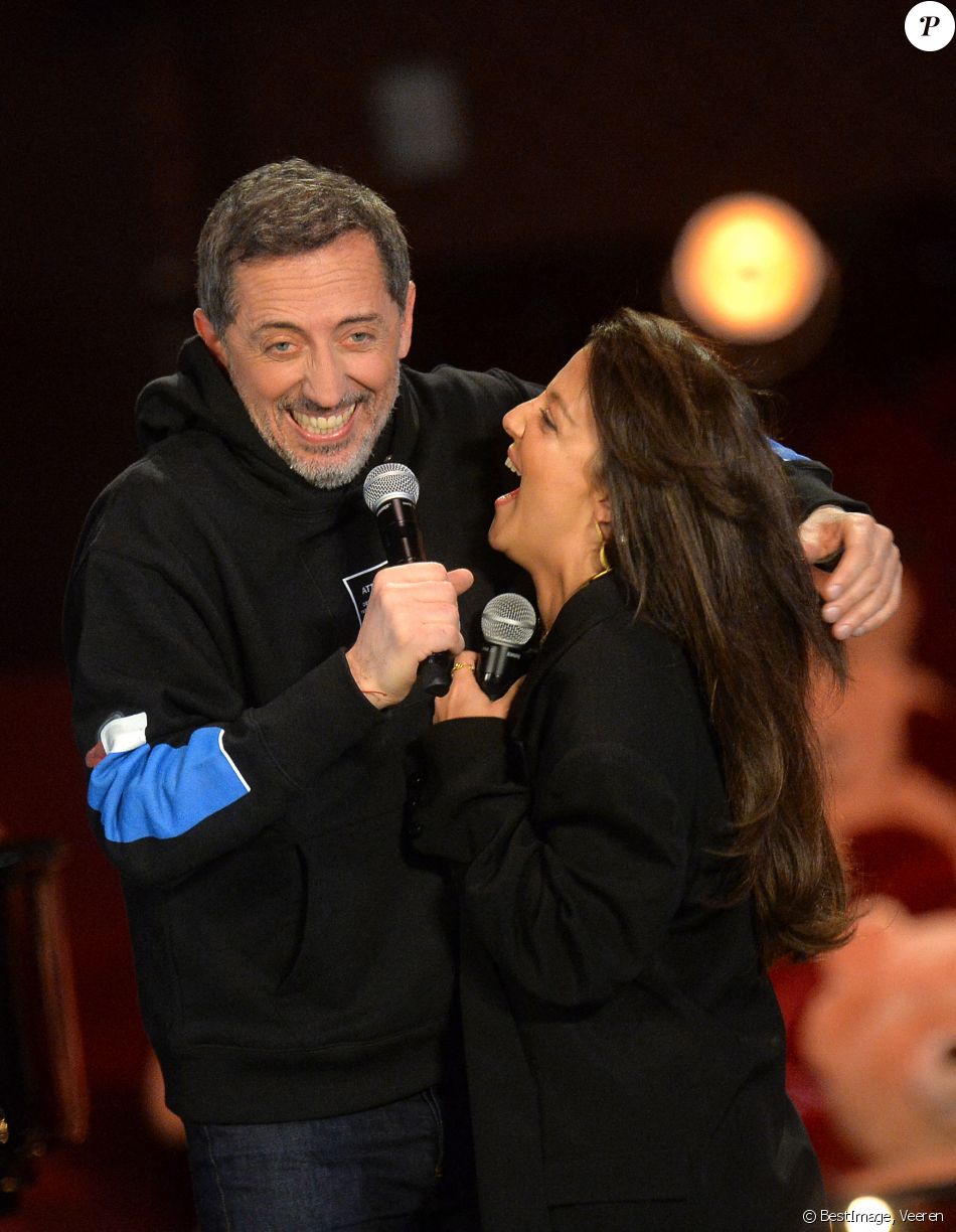 Exclusif - Camille Lellouche et Gad Elmaleh lors du livestream "CamKev Comedy and Songs" de C.Lellouche et de K.Adams sur la plateforme de streaming Gigson.live au théâtre Mogador à Paris, France, le 5 avril 2021. © Veeren/Bestimage