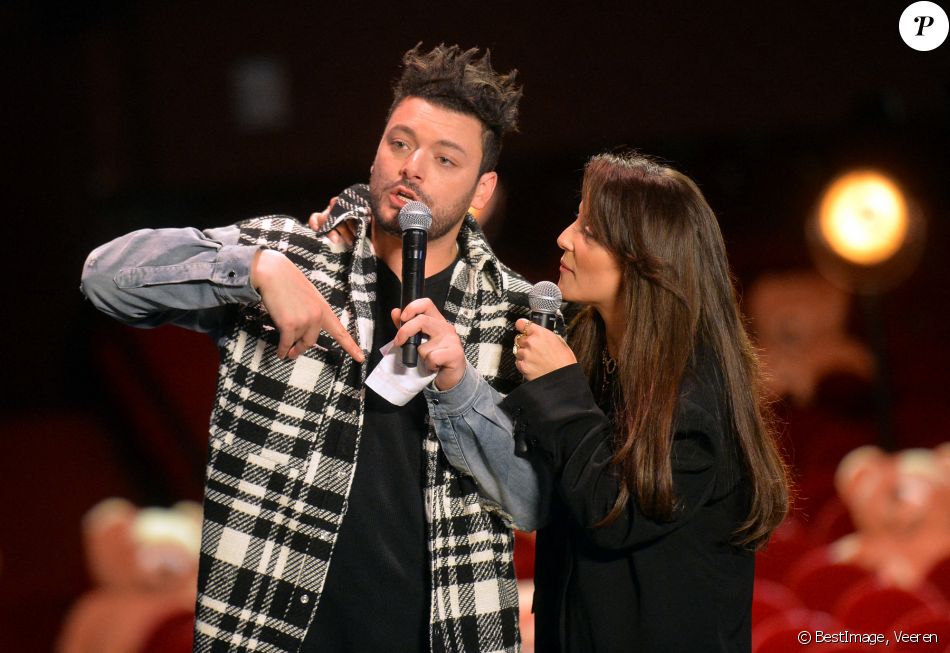 Exclusif - Camille Lellouche et Kev Adams lors du livestream "CamKev Comedy and Songs" de C.Lellouche et de K.Adams sur la plateforme de streaming Gigson.live au théâtre Mogador à Paris, France, le 5 avril 2021. © Veeren/Bestimage