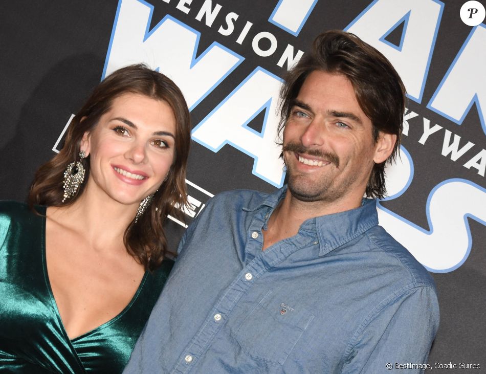 Camille Lacourt et sa compagne Alice Detollenaere (Miss Bourgogne) - Avant-première du film "Star Wars : L'ascension de Skywalker" au cinéma Le Grand Rex à Paris. © Coadic Guirec/Bestimage