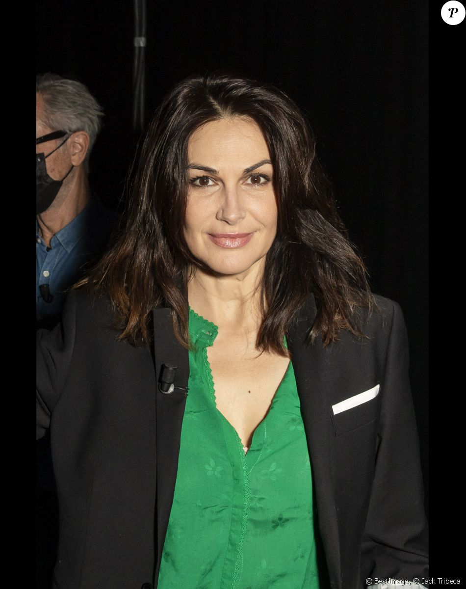 Exclusif - Helena Noguerra - Backstage de l'enregistrement de l'émission "On est presque en direct" (OEED), présentée par L.Ruquier, et diffusée sur France 2 le 28 novembre 2020 © Jack Tribeca / Bestimage