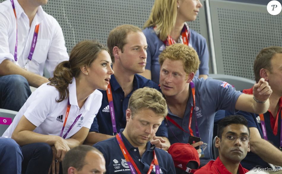 Le prince Harry, le prince William et Kate Middleton lors des Jeux Olympiques de Londres en 2012.