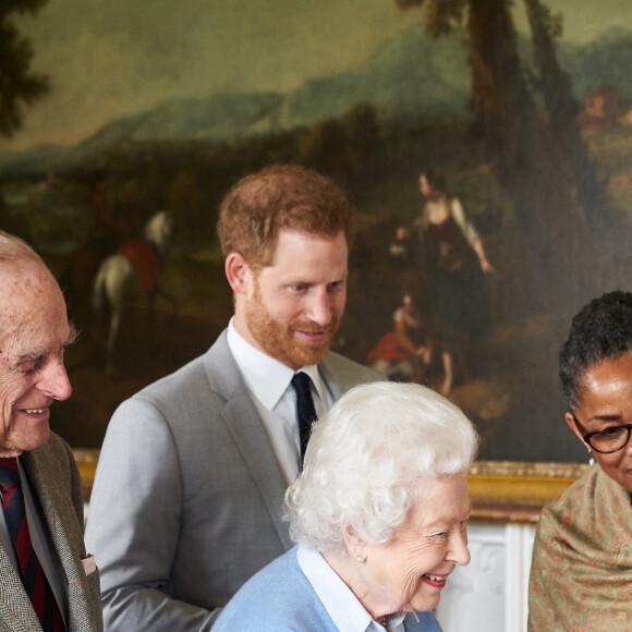 Le prince Philip, la reine Elizabeth II, le prince Harry, Meghan Markle, sa mère Doria Ragland et son fils Archie. Windsor, le 7 mai 2019.