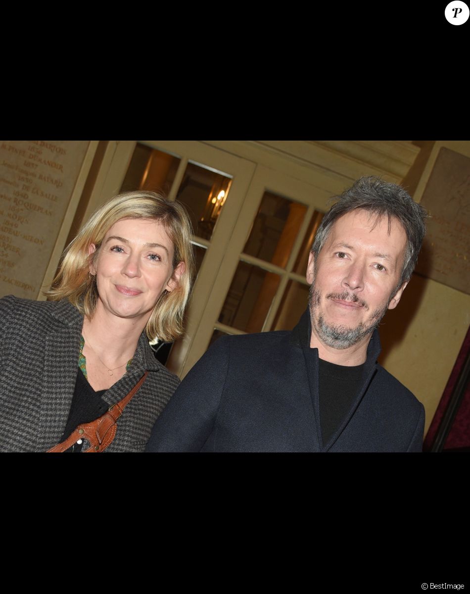 Jean-Luc Lemoine et sa compagne Adeline - People à la générale du woman show "Vive Demain !" de Michèle Bernier au théâtre des Variétés à Paris. © Coadic Guirec/Bestimage