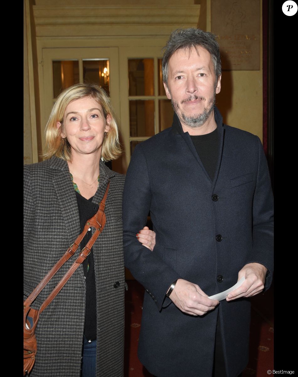 Jean-Luc Lemoine et sa compagne Adeline - People à la générale du woman show "Vive Demain !" de Michèle Bernier au théâtre des Variétés à Paris le 28 janvier 2019. © Coadic Guirec/Bestimage