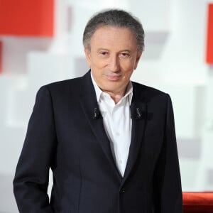 Exclusif - Michel Drucker - Enregistrement de l'émission "Vivement Dimanche" au studio Gabriel à Paris le 4 mars 2020 et diffusée le 8 mars 2020. © Guillaume Gaffiot/Bestimage