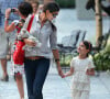 Katie Holmes et sa fille Suri Cruise à New York, l'année de son divorce avec Tom Cruise.