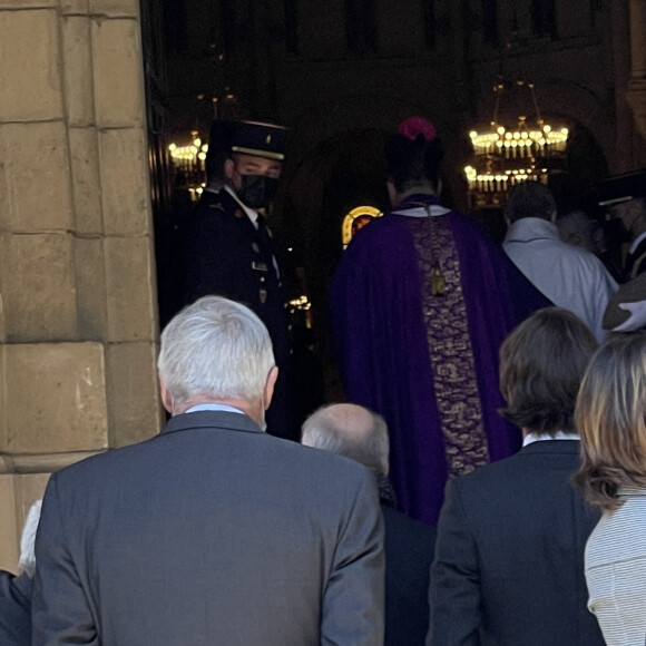 Patrick Laroche-Joubert, Alexia Laroche-Joubert, Fabrice Laroche-Joubert - Obsèques de Andréas Laroche-Joubert en l'église Saint-Pierre de Neuilly-sur-Seine, France, le 18 avril 2021. 