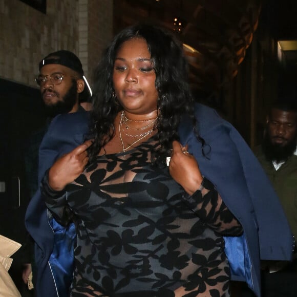 Lizzo à la sortie du Club "The Box", à Londres, le 18 février 2020.