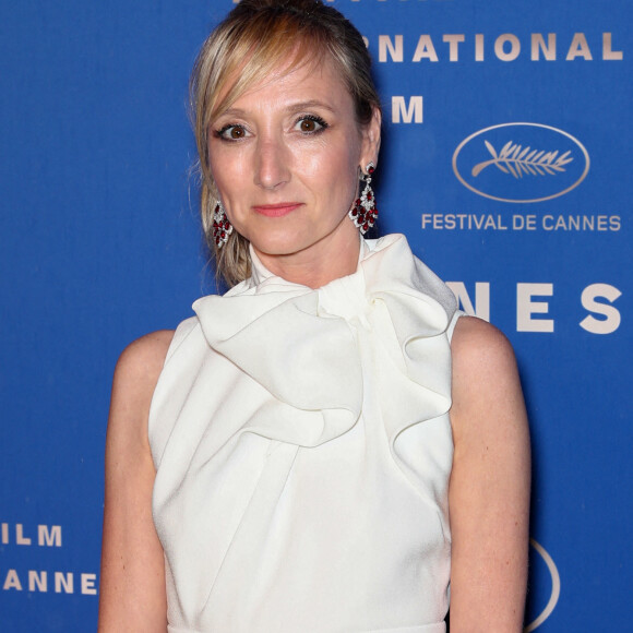Audrey Lamy (robe Paule Ka, bijoux David Morris)- Photocall du dîner d'ouverture du 72ème Festival International du Film de Cannes, le 14 mai 2019. © Jacovides-Borde-Moreau/Bestimage