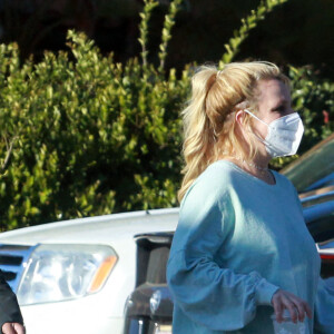 Exclusif - Une des première sorties de Britney Spears depuis l'épidémie de coronavirus (COVID-19). Los Angeles, le 16 mars 2021.