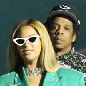 Exclusif - Beyoncé, Jay Z et leur fille Blue Ivy quittent le Hard Rock Stadium à l'issue du 54 ème Super Bowl à Miami, le 2 février 2020. Blue Ivy est repartie en tenant contre elle un ballon de football américain. Les Chiefs de Kansas City remportent le Super Bowl (31 - 20) face aux 49ers de San Francisco, notamment grâce au quarterback P. Mahomes (15).