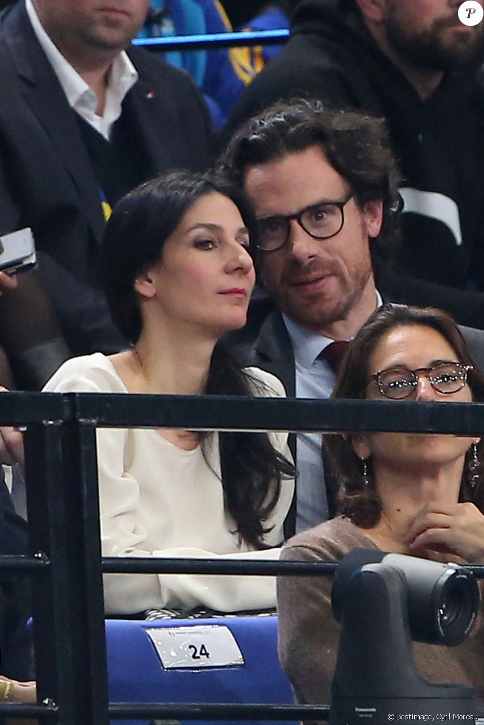 Marie Drucker et son compagnon Mathias Vicherat lors du match de demi-finale du 25th mondial de handball, France - Slovénie à l'AccorHotels Arena à Paris, France, le 26 janvier 2017. © Cyril Moreau/Bestimage