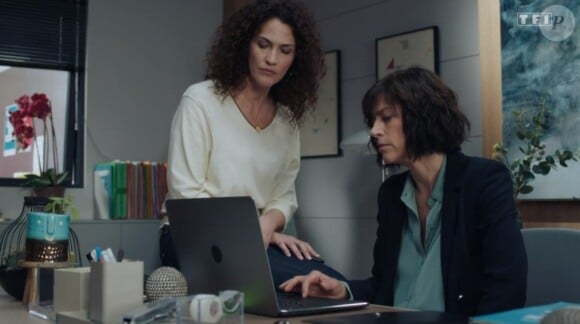 Linda Hardy et Anne Caillon dans la série "Demain nous appartient", sur TF1.